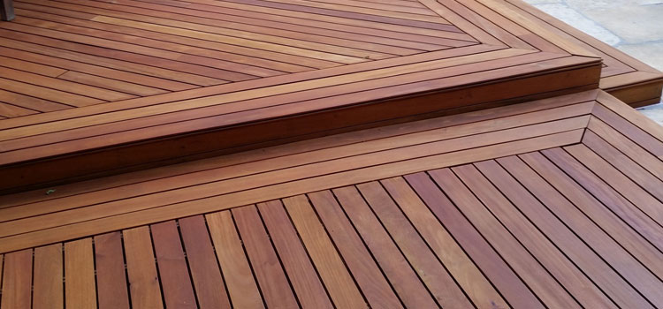 Redwood Decking Material in South Pasadena, CA